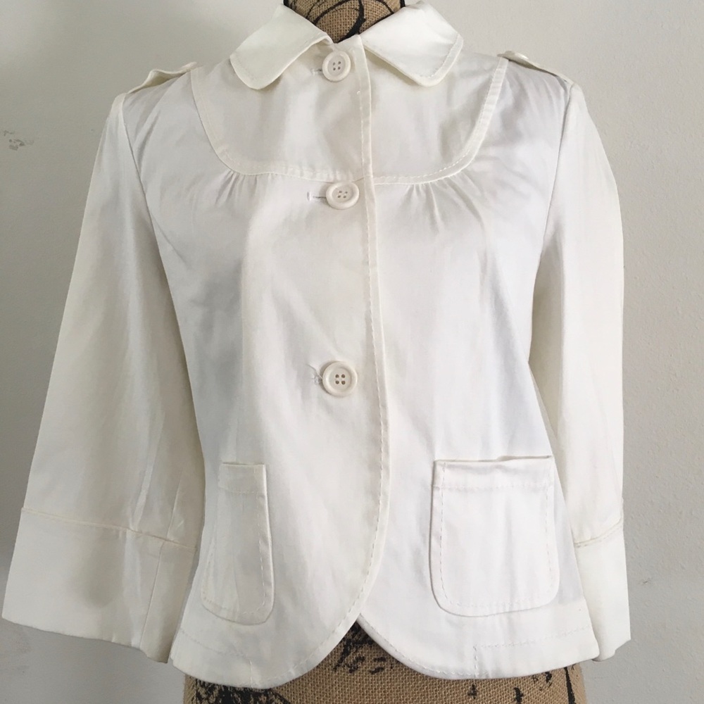 SOLD Kenar white blazer - Picture 1 of 6